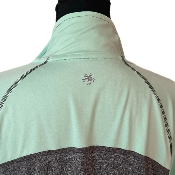 TEK GEAR ~ Heather Gray and Mint Colored Athletic Top w/Thumb Slots size L - Picture 6 of 7